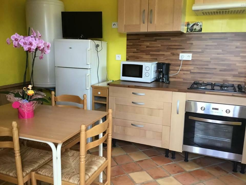 La Ferme De Montard Bed & Breakfast Montmorot Ngoại thất bức ảnh